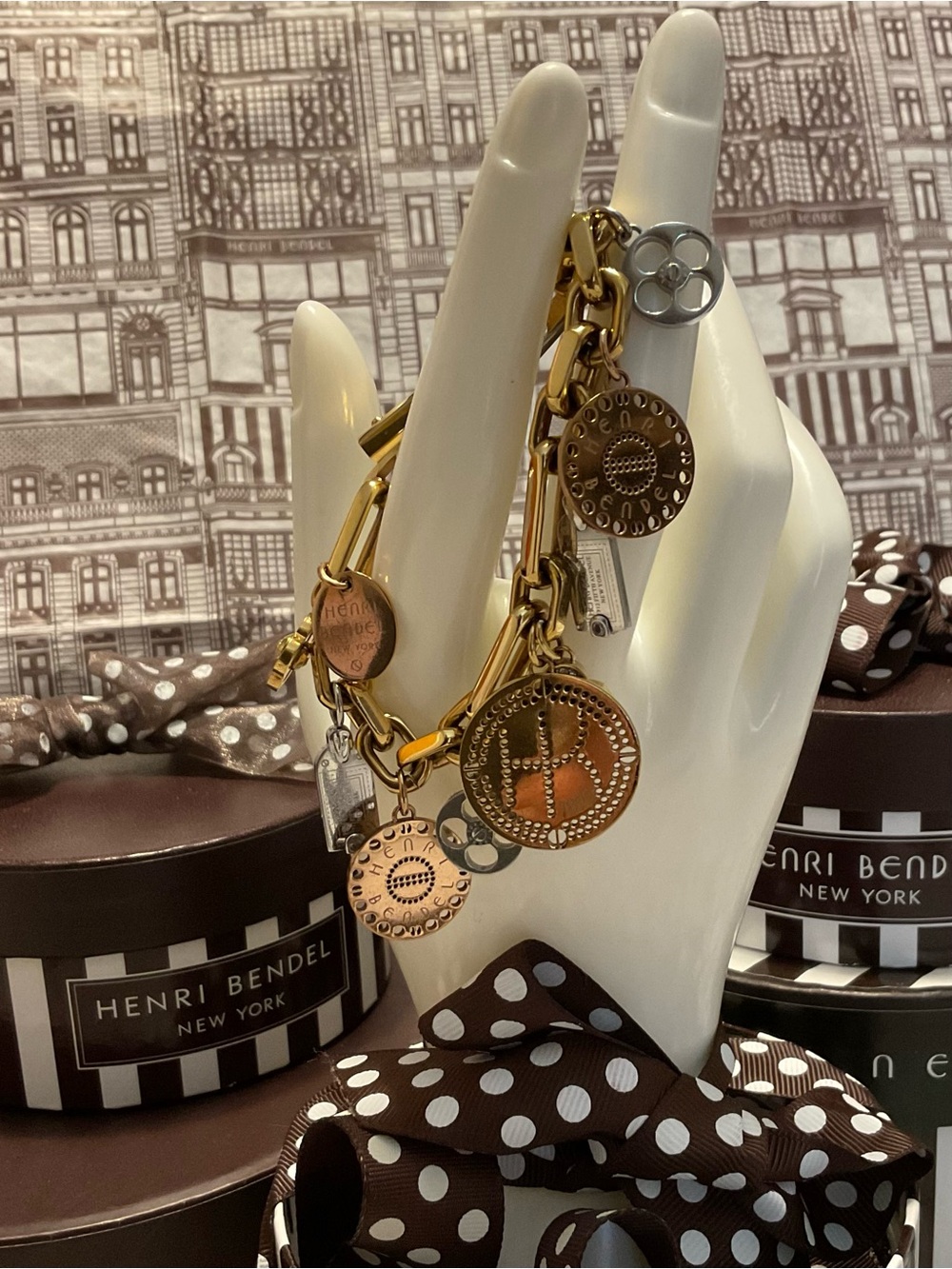 RARE Vintage Henri Bendel Influencer Mixed-Metal Jetsetter Charm Bracelet
